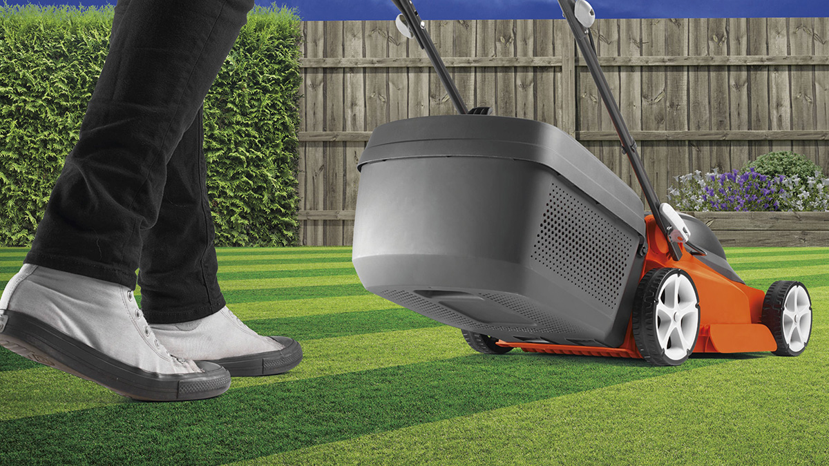 easistore340li_createsstripedlawn