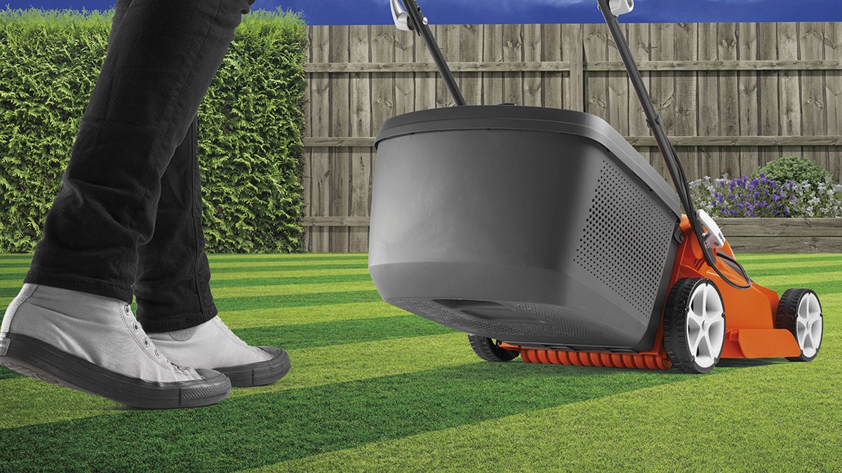 easistore380r_createsstripedlawnfinish