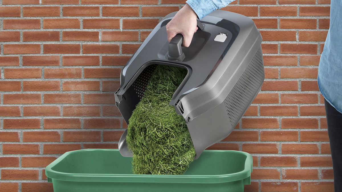 easimow340r_easytoemptygrassbox